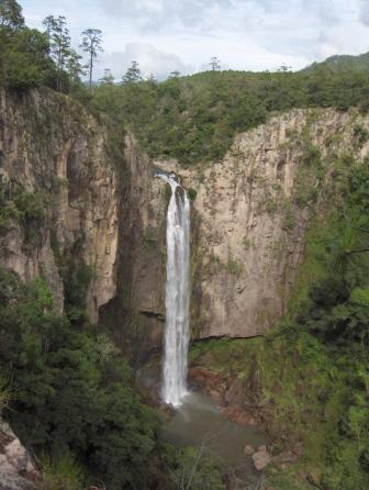 cascada%20el%20Salto.jpg